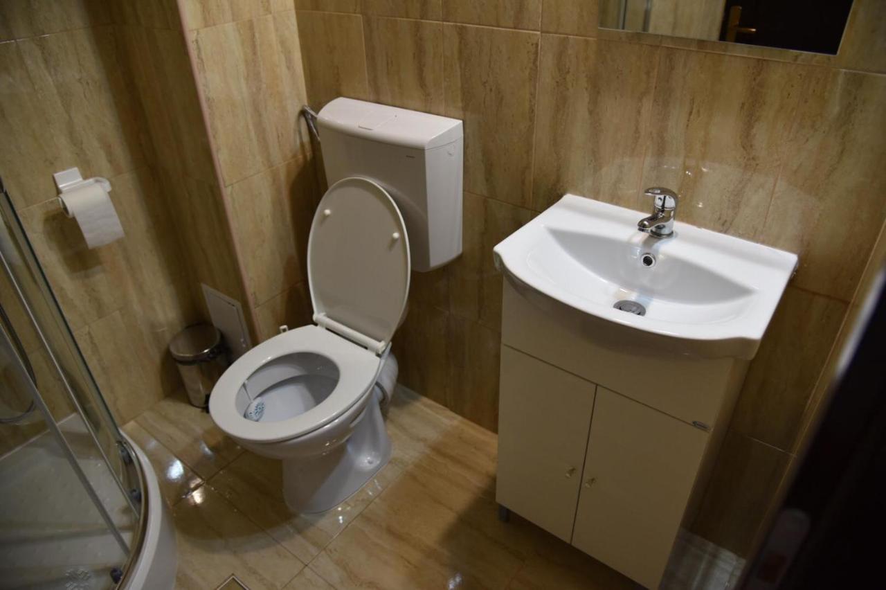 Casa Poienarilor Hotel Simbata de Sus Luaran gambar