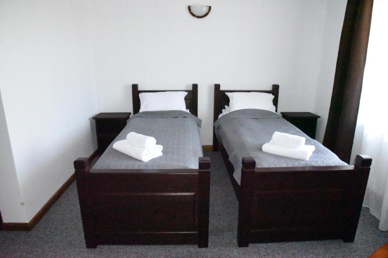 Casa Poienarilor Hotel Simbata de Sus Luaran gambar