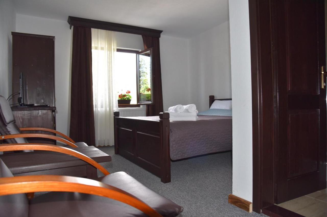 Casa Poienarilor Hotel Simbata de Sus Luaran gambar