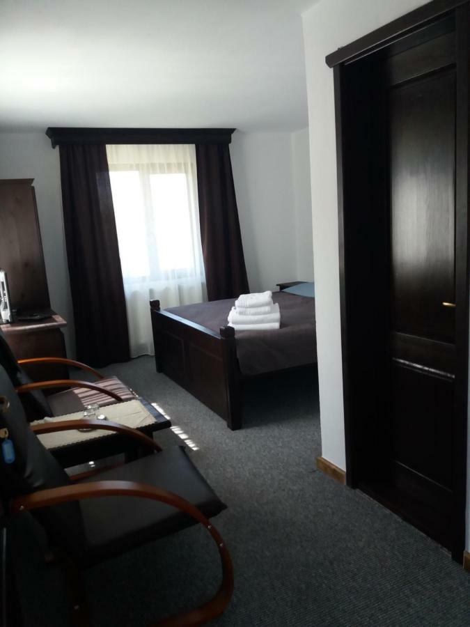 Casa Poienarilor Hotel Simbata de Sus Luaran gambar